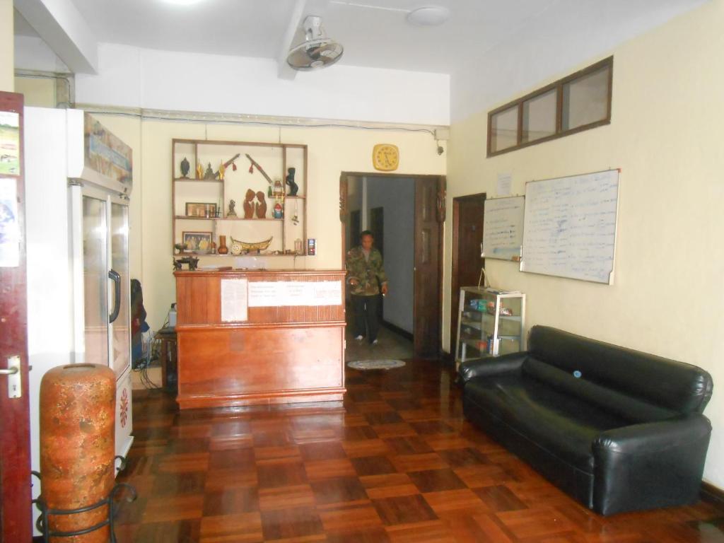 Saysouly Guesthouse Виентиане Екстериор снимка