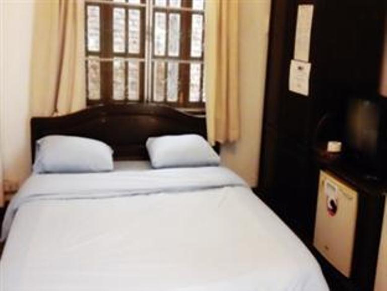Saysouly Guesthouse Виентиане Стая снимка